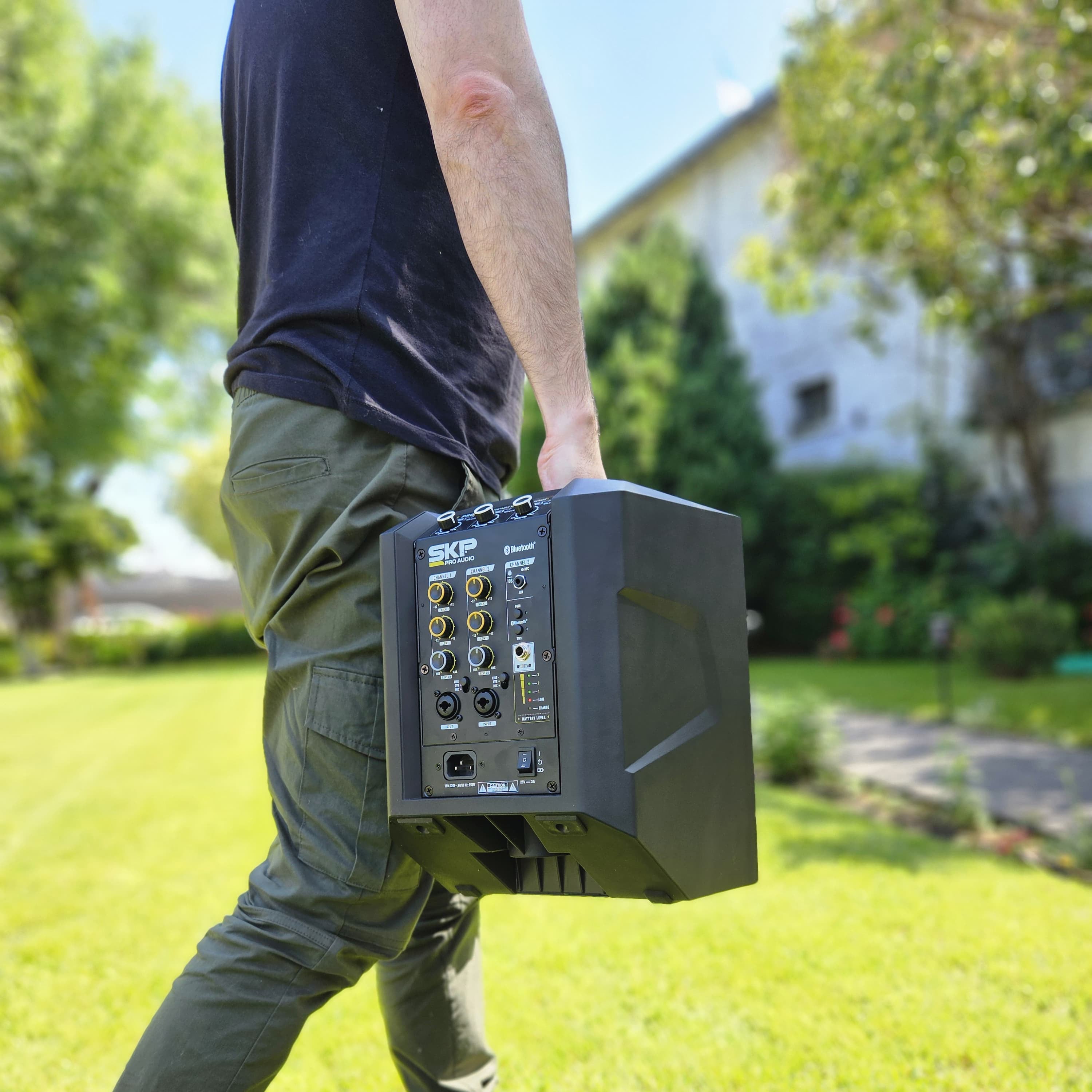 PORTABLE ACTIVE LOUDSPEAKER